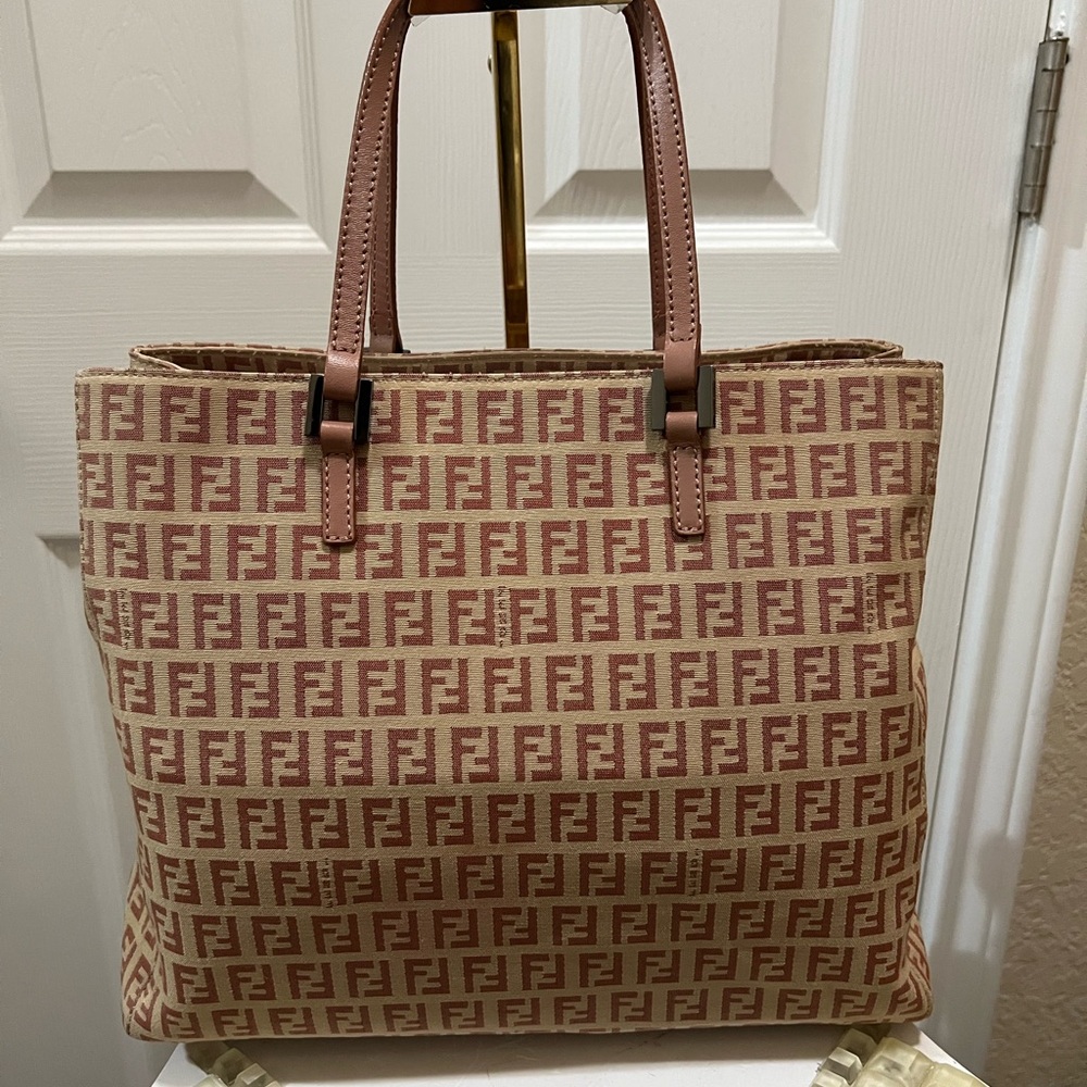 Fendi light pink bag